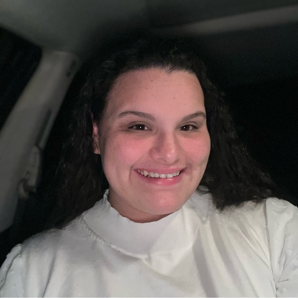 Meet your Posher, Sayla - Picture 1 of 1